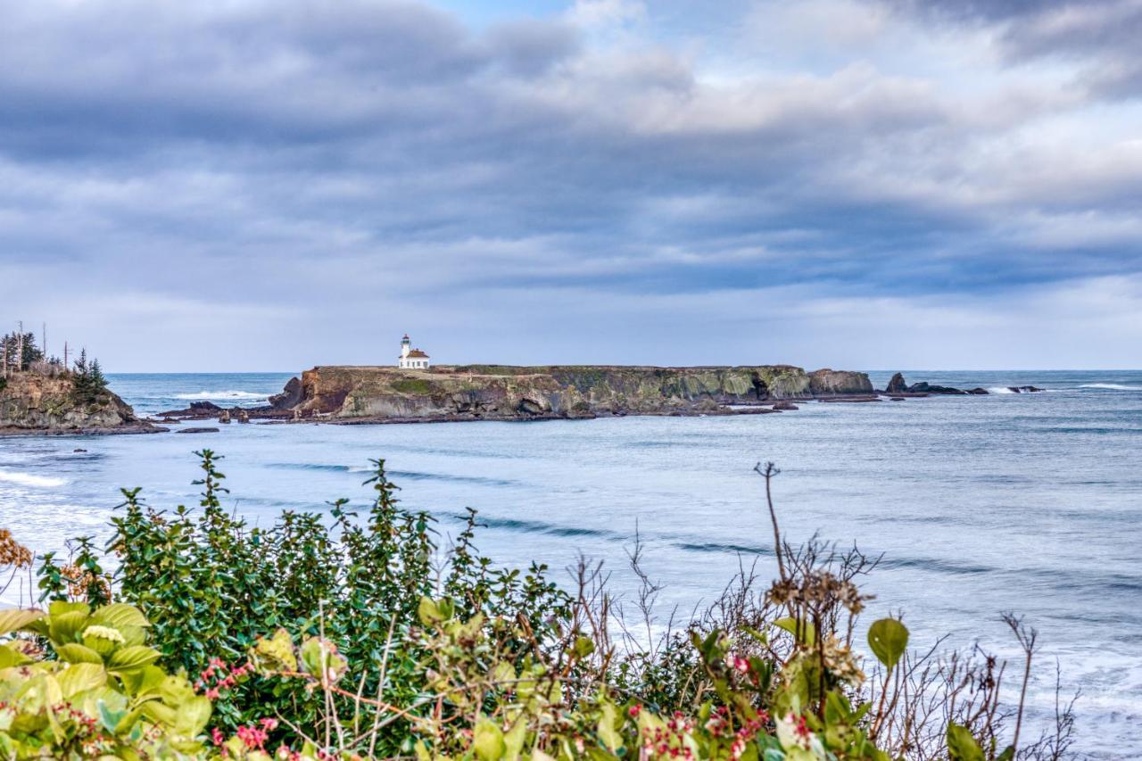 Sea Spray * Coos Bay